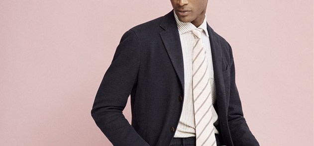 北京職業(yè)裝定做之襯衫領(lǐng)帶安置處理